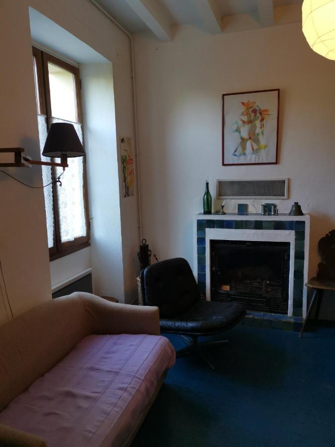 Gite Des Petites Ruelles : Familial Et Chaleureux Troo ภายนอก รูปภาพ