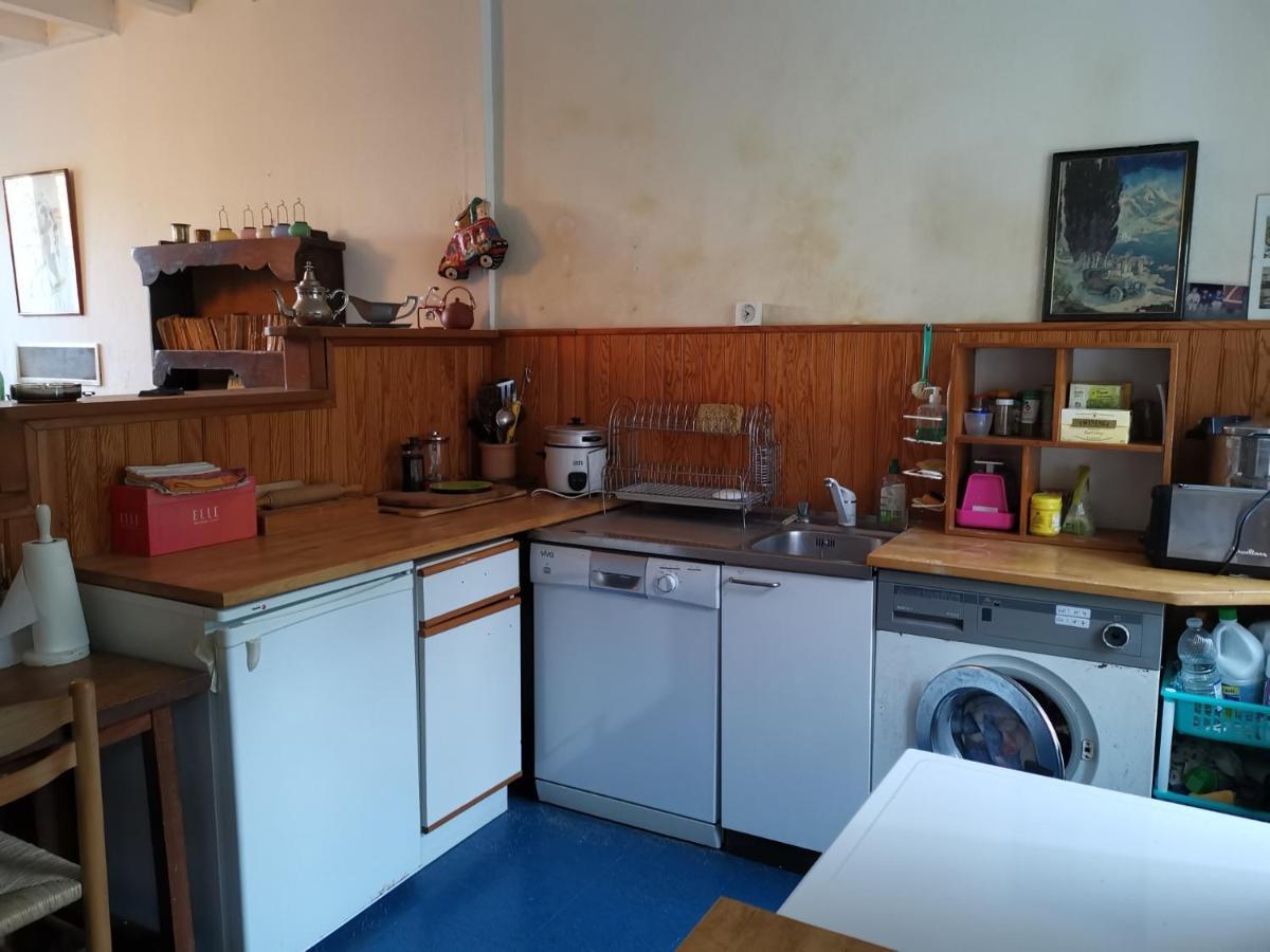 Gite Des Petites Ruelles : Familial Et Chaleureux Troo ภายนอก รูปภาพ