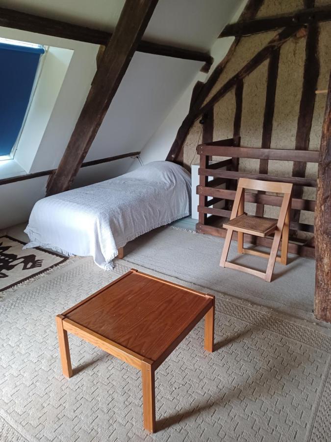 Gite Des Petites Ruelles : Familial Et Chaleureux Troo ภายนอก รูปภาพ