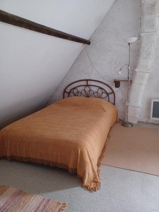 Gite Des Petites Ruelles : Familial Et Chaleureux Troo ภายนอก รูปภาพ