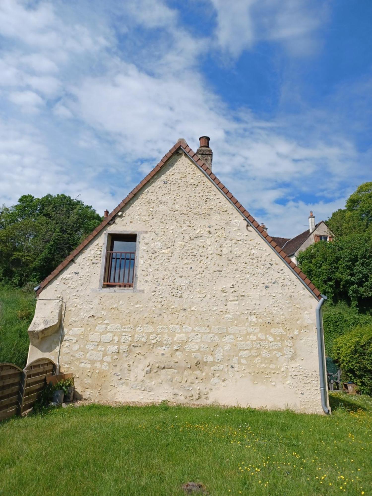 Gite Des Petites Ruelles : Familial Et Chaleureux Troo ภายนอก รูปภาพ