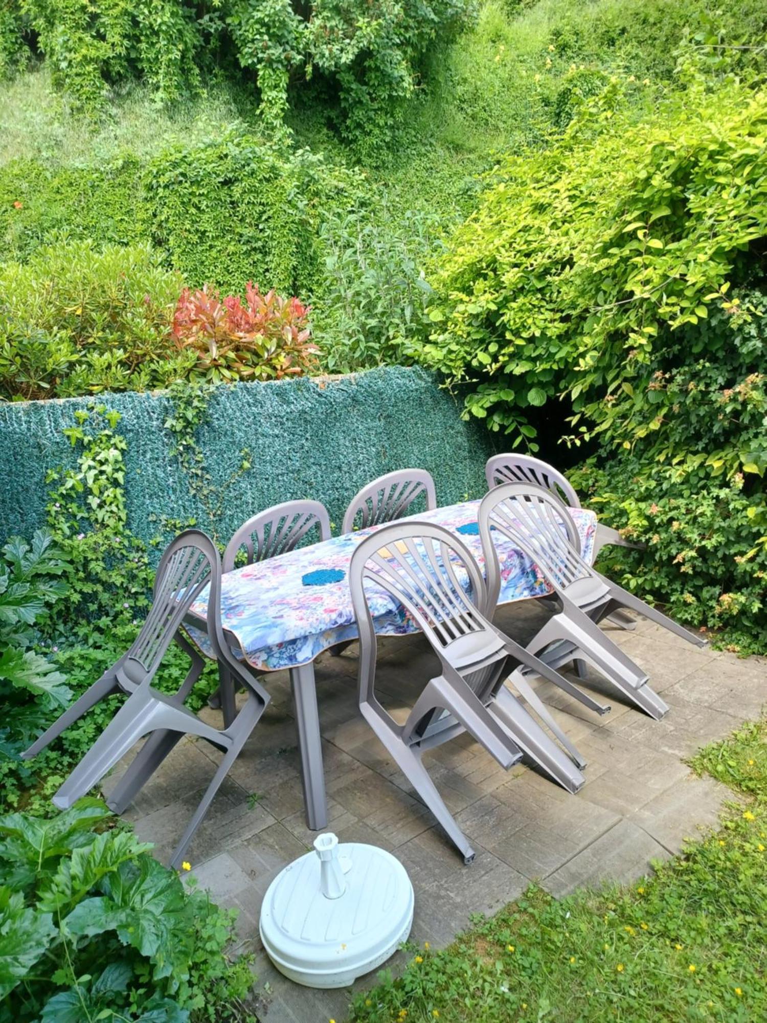 Gite Des Petites Ruelles : Familial Et Chaleureux Troo ภายนอก รูปภาพ